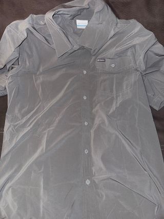 Camisa Columbia gris manga corta