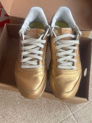 Zapatillas Reebok Classic Doradas