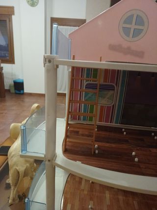 Casa de barriguitas con ascensor