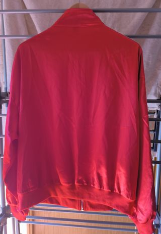 Chaqueta deportiva roja con logo de Méjico 