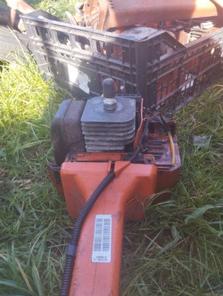 Desbrozadora naranja subarna 235