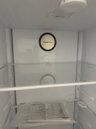 Nevera casi nueva