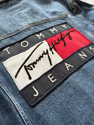 Cazadora Vaquera Tommy Jeans Vintage 90s Talla M