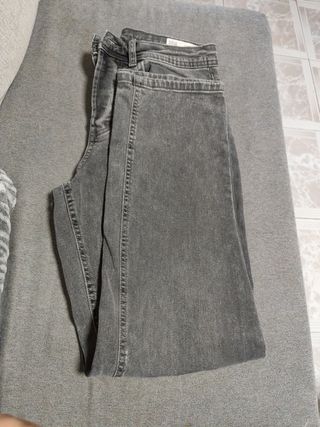 Pantalones vaqueros grises hombre
Talla W30/L30