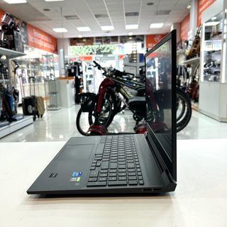 PORTATIL HP VICTUS I7-11800H 2.30GHz 16GB RAM 512GB SSD GEFORCE RTX 3050 CON CARGADOR Y FUNDA
