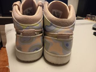 Nike Air Jordan 1 mid SE P(her)spective
