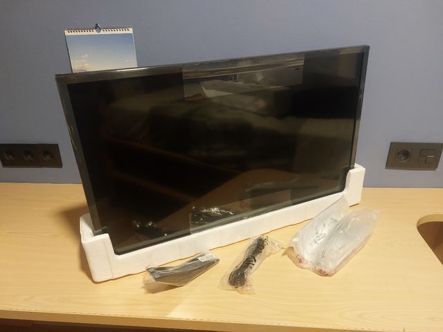 Televisor LG Smart TV 32LQ63. Negro Nuevo