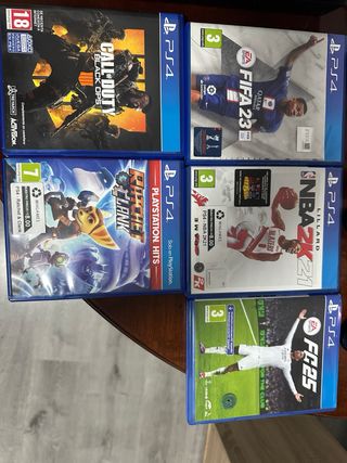 PS4 (PlayStation 4) + 2 Mandos + 5 Juegos