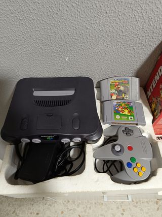 Nintendo 64 Negra con caja + 2 Juegos de mario