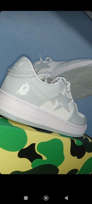 Zapatillas BAPE BAPESTA grises y blancas