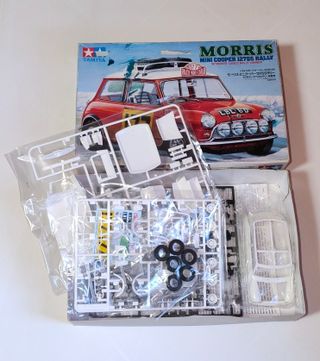 Maqueta Tamiya Morris Mini Cooper 1275S Rally