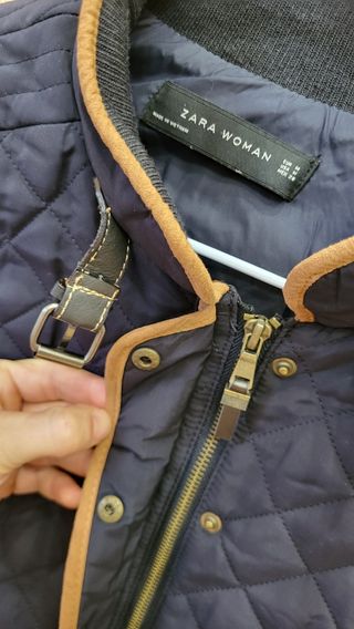 Chaqueta Zara acolchada azul Talla M