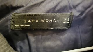 Chaqueta Zara acolchada azul Talla M