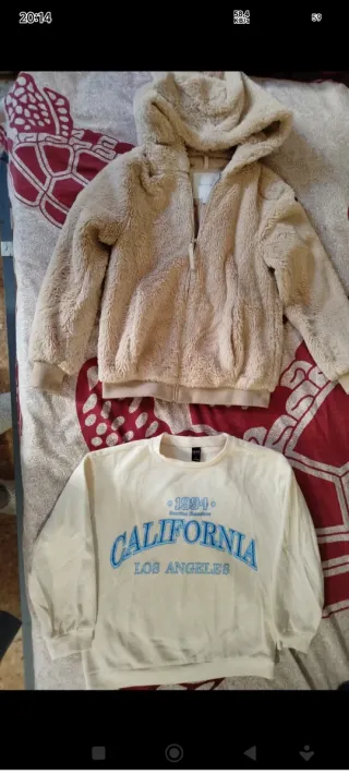 Chaqueta pelo capucha beige T XS + Camiseta