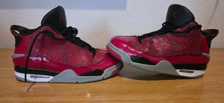 Zapatillas Jordan Talla 42 Rojas y Negras