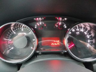 eugeot 5008 Style 1.6 HDI 120 cv