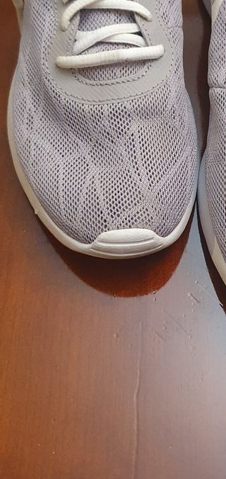 Zapatillas Nike Running Gris y Blanco