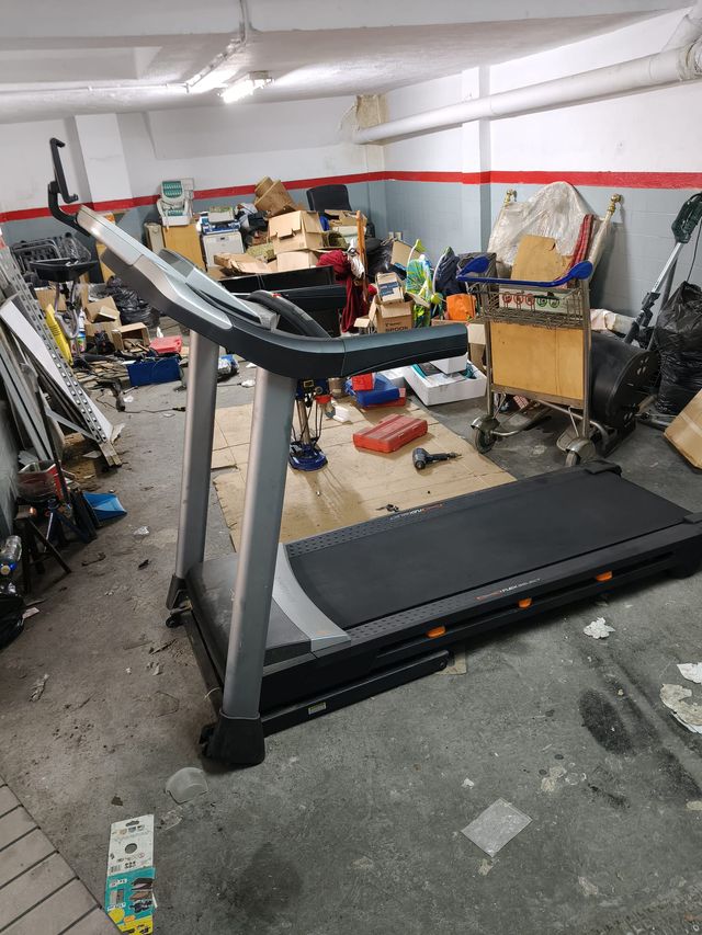 Cinta de correr NordicTrack T10.0 – ¡Nueva!