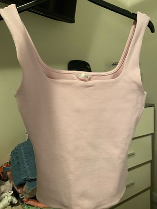 Camiseta rosa sin tirantes tipo faja 