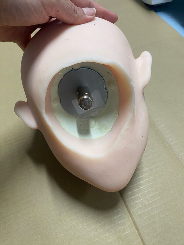 Cabeza de silicona realista mujer