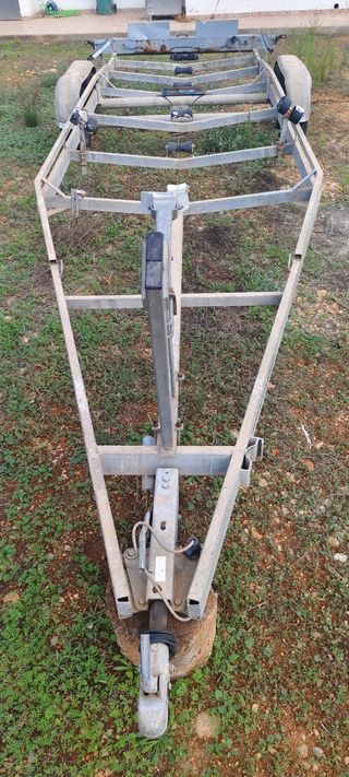Remolque náutico para barcos