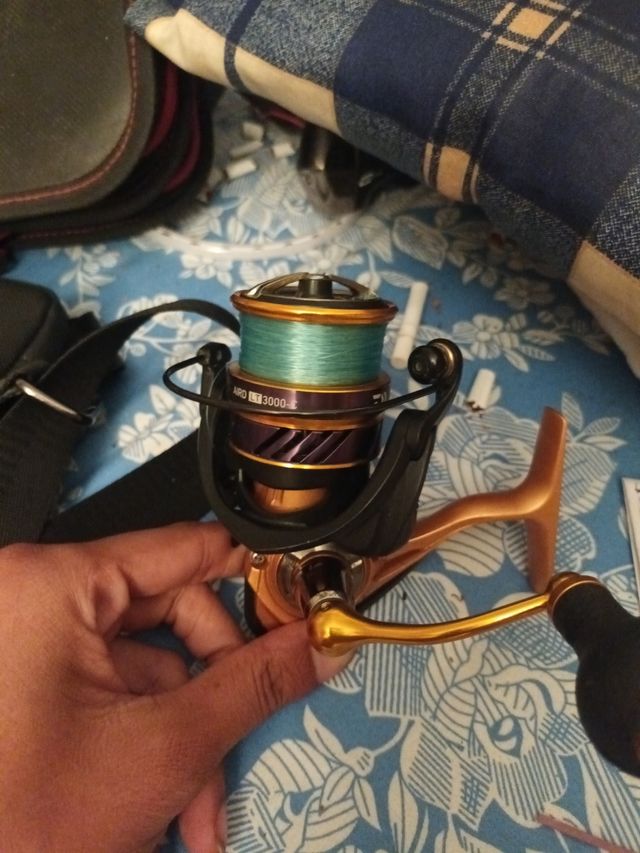 Carrete de pesca Eging Daiwa 3000-C