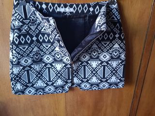 Falda mini estampada geométrica