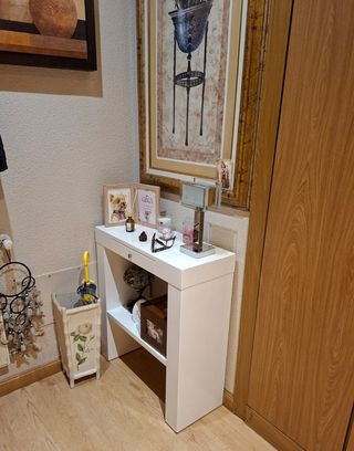 Consola de entrada de madera blanca