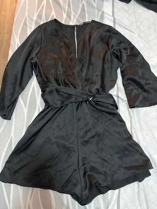 Mono corto Zara negro manga larga