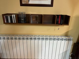 Estantería de madera 