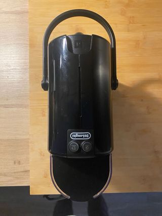 Cafetera Nespresso DeLonghi Inissia Negra