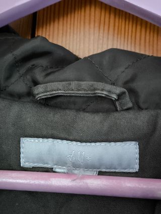 Parka verde militar con capucha