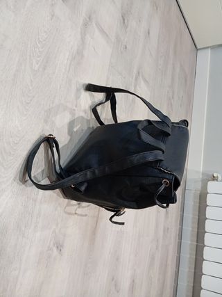 Bolso mochila polipiel negro