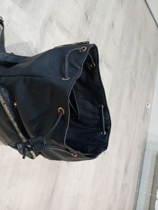 Bolso mochila polipiel negro