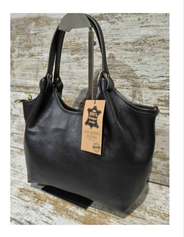 Bolso “Luna” mediano de piel genuina – elegante