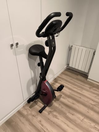Bici Estática Plegable Siluet y regalo cubresillin
