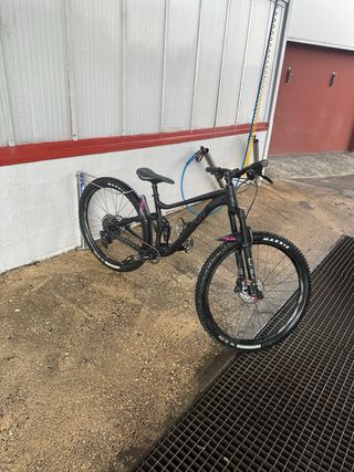 Bicicleta Liv(giant) Embolden 2025 (enduro)