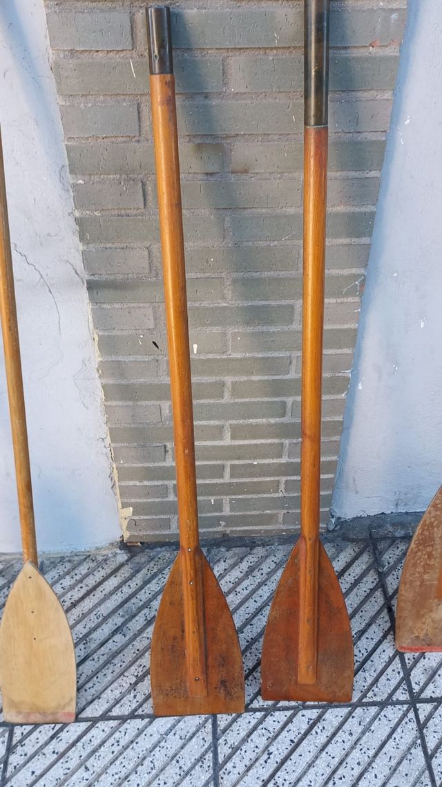 Antiguos Remos Franceses de Madera