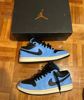 Zapatillas Jordan 1 Low Azul y Negro