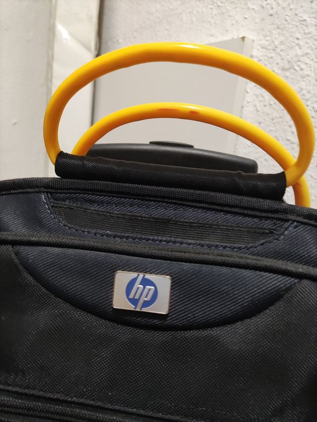 Maleta ejecutiva con ruedas y departamentos