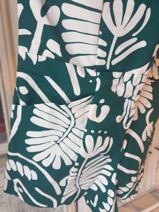 Mono corto verde estampado H&M