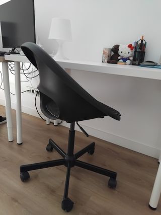 Silla de escritorio negra
