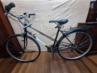 Bicicleta BH de paseo negra