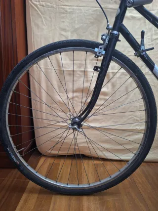 Bicicleta BH de paseo negra