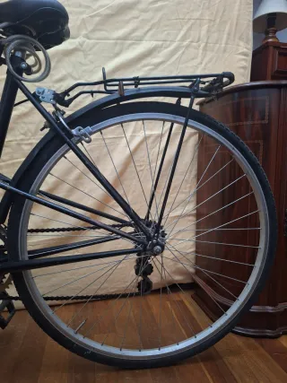 Bicicleta BH de paseo negra