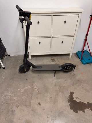 Patinete Eléctrico Xiaomi Mi Essential
