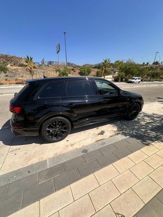 Audi Q7 2021