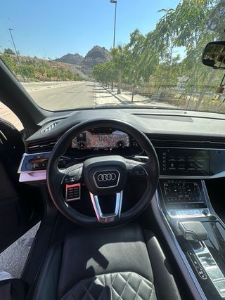 Audi Q7 2021