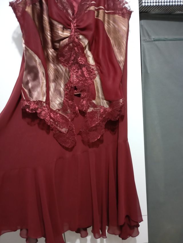 Conjunto fiesta dorado y rojo