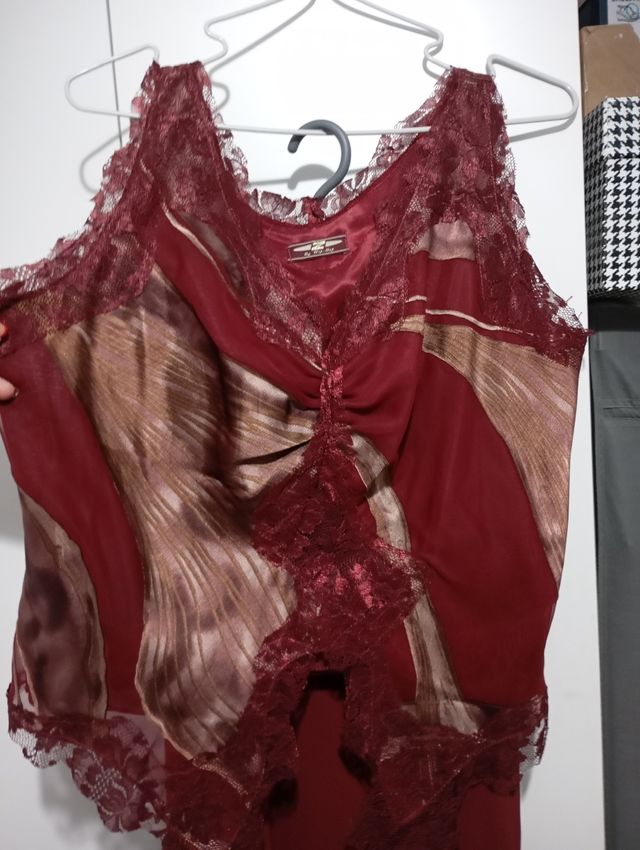 Conjunto fiesta dorado y rojo